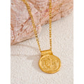 Collier Médaille Signe du Zodiaque Dorée Femme et Homme – Pendentif Rond Martelé Style Pièce Antique, Acier Inoxydable, 12 Signes Astrologiques, Idée Cadeau