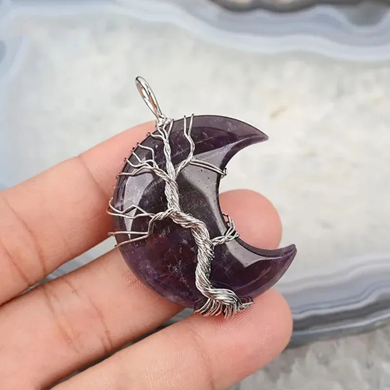Pendentif Lune et Arbre de Vie en Pierre Naturelle – Collier Serti au Fil, 6 Pierres au Choix