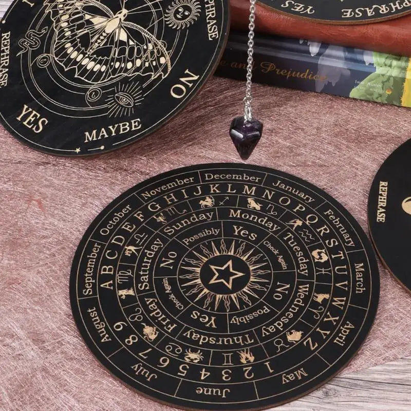 Planche à Pendule en Bois Gravé 15 cm – Soleil, Papillon de Nuit, Lune et Étoiles, 4 Modèles