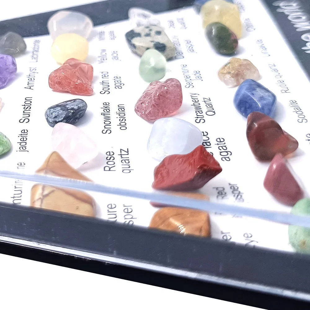 Cadre Pyramide de Collection – 36 Pierres et Minéraux du Monde Entier Étiquetés, 15 cm