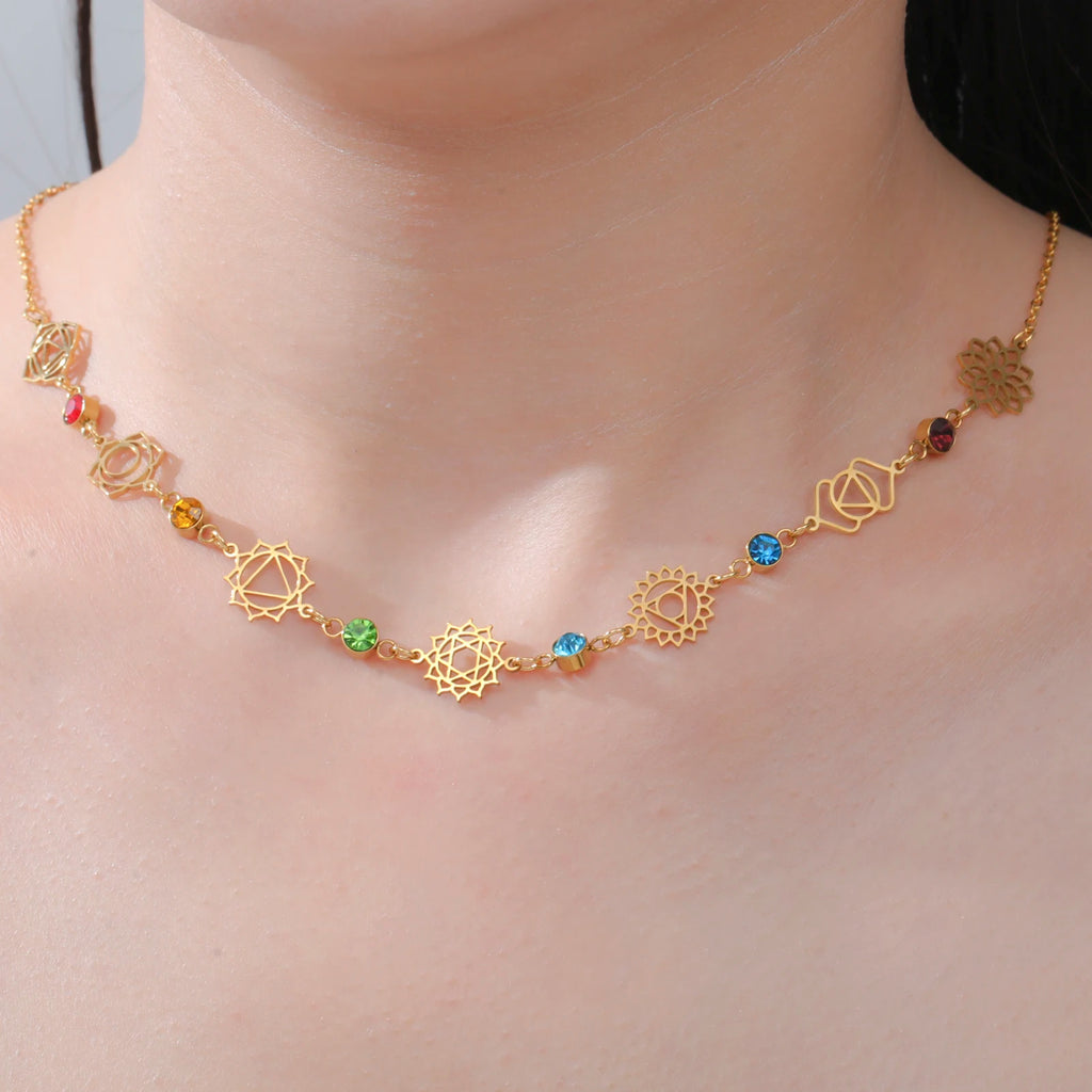 Collier 7 Chakras en Acier Inoxydable – Symboles des Chakras et Perles, Doré ou Argenté, 3 Modèles