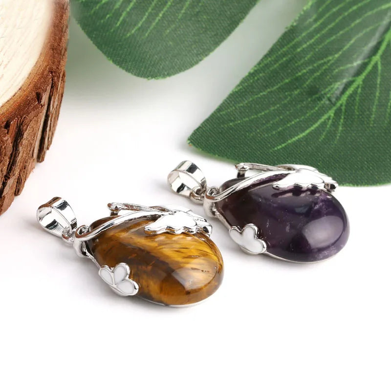 Collier Pendentif Goutte de Pierre et Papillon – Améthyste, Quartz Rose, Œil de Tigre ou Aventurine