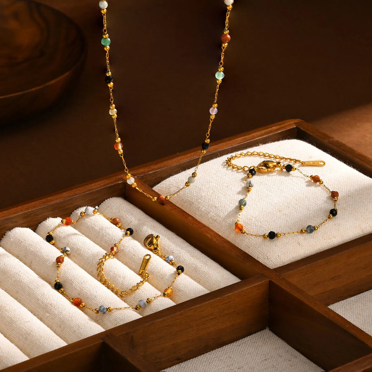Chaîne Fine Perles de Pierres Naturelles – Collier, Bracelet ou Chevillère, Acier Doré 18 Carats