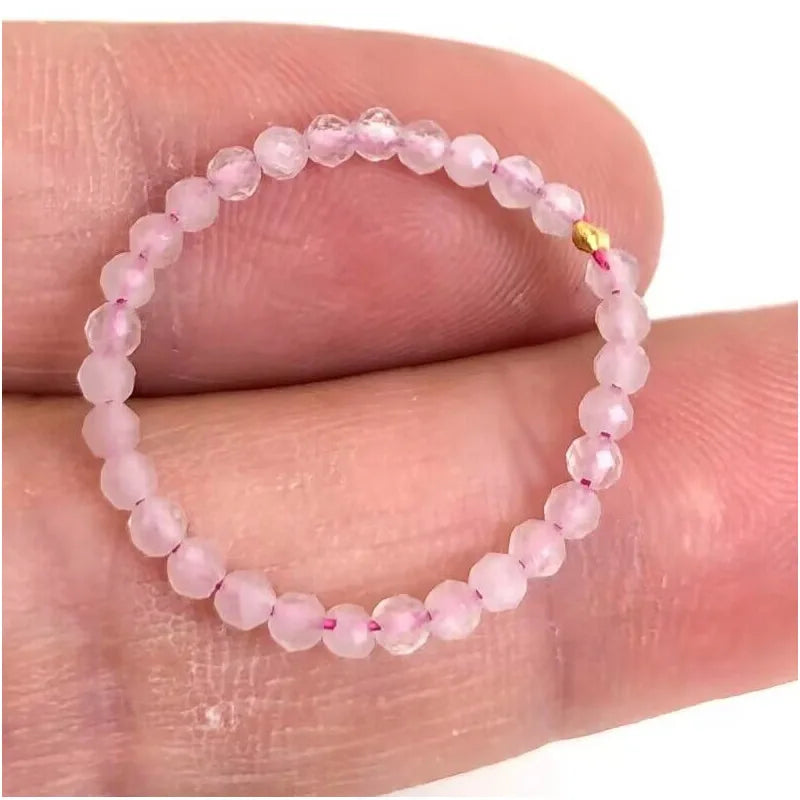 Bague Fine en Perles de Pierre Naturelle Facettées 2 mm – Extensible, 26 Pierres au Choix