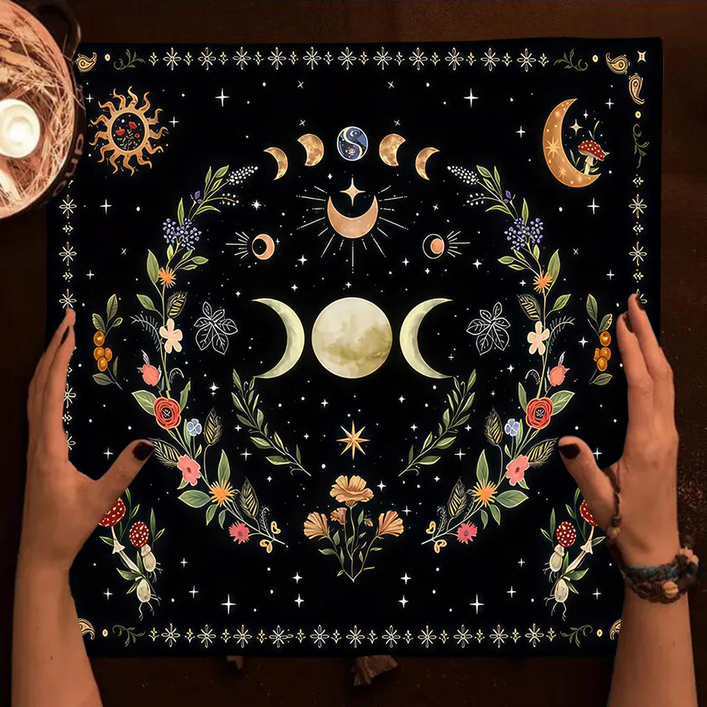 Nappe de Tarot Arbre de Vie en Velours – 15 Motifs : Arbre Doré, Phases de Lune, 50 ou 75 cm