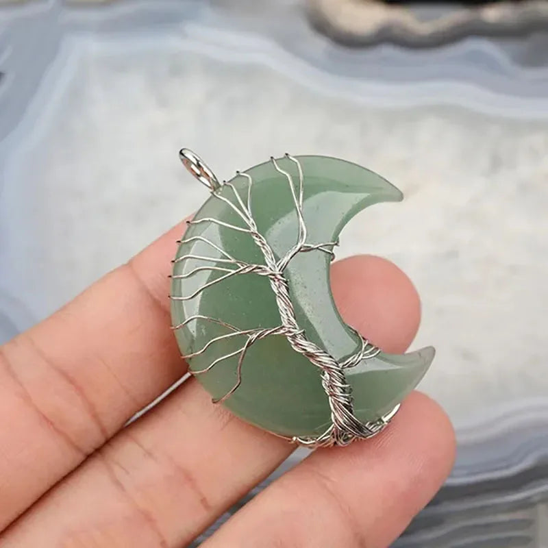 Pendentif Lune et Arbre de Vie en Pierre Naturelle – Collier Serti au Fil, 6 Pierres au Choix