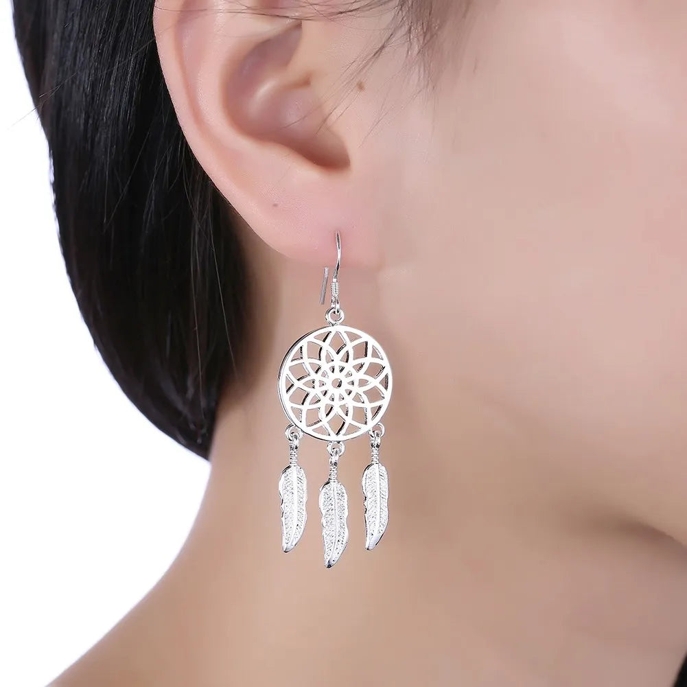 Boucles d'Oreilles Attrape-Rêves en Argent 925 – Cercle Tissé et Plumes Ajourées