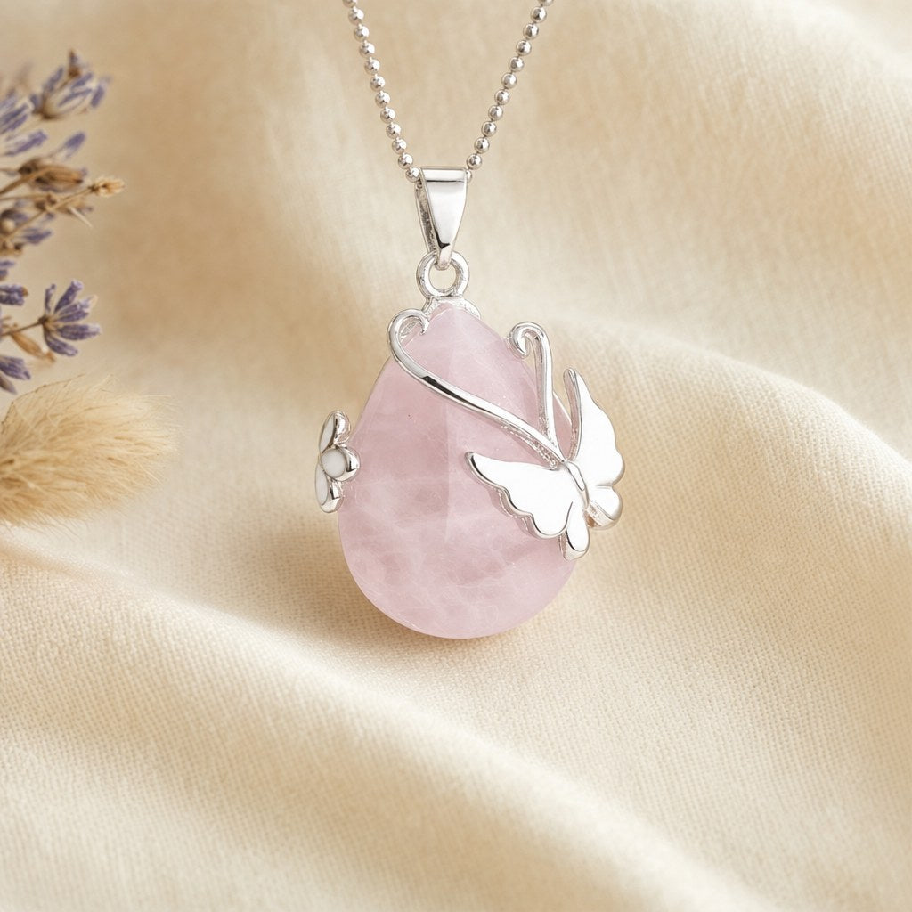 Collier Pendentif Goutte de Pierre et Papillon Femme