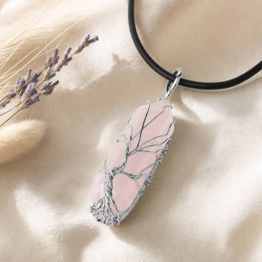 Collier Pointe Hexagonale en Pierre Naturelle
