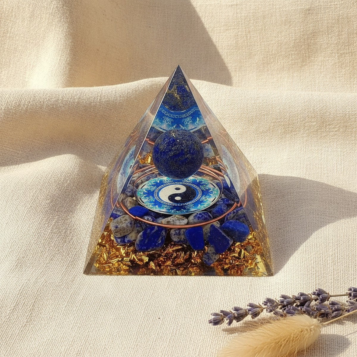Pyramide d'Orgonite Lapis-Lazuli